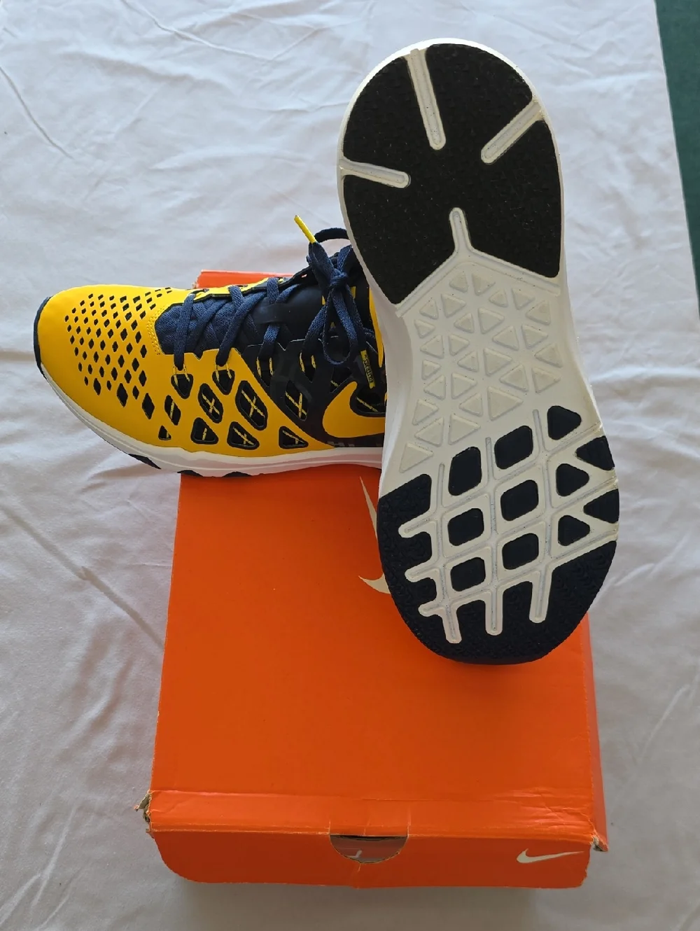 Nike Yellow & Navy Athletic Running Shoes - Picture 3 of 5